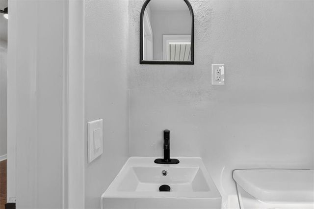 1305 N River Boulevard, Independence, MO 64050