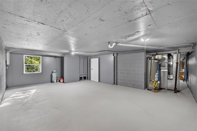 1305 N River Boulevard, Independence, MO 64050