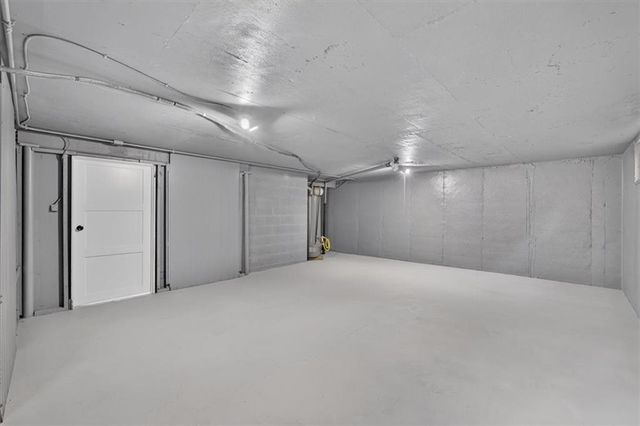 1305 N River Boulevard, Independence, MO 64050