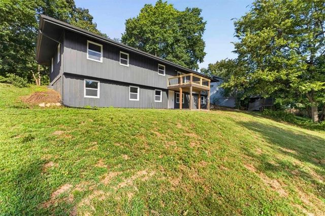 1305 N River Boulevard, Independence, MO 64050
