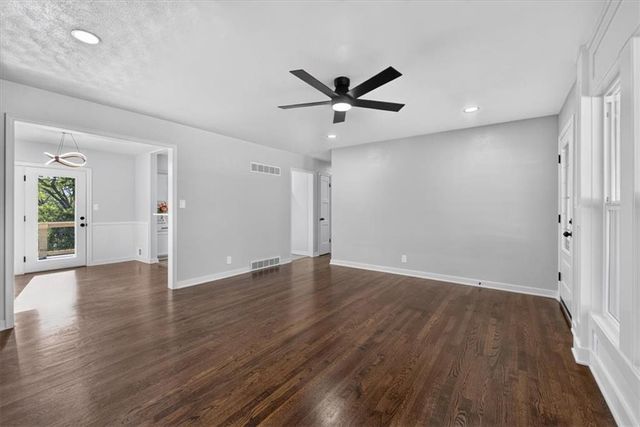 1305 N River Boulevard, Independence, MO 64050