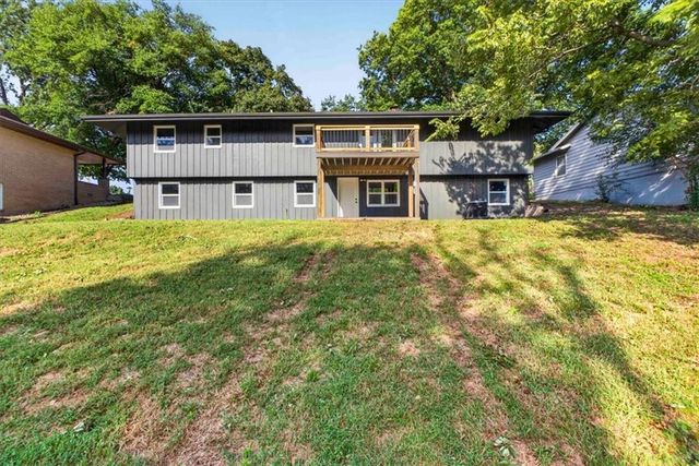 1305 N River Boulevard, Independence, MO 64050