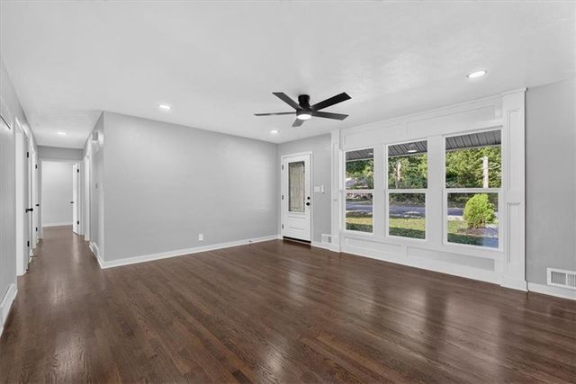 1305 N River Boulevard, Independence, MO 64050