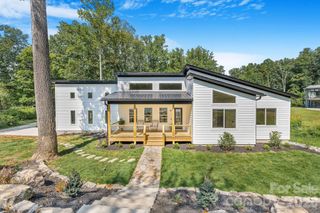 447 Blooming Laurel Drive, Hendersonville, NC 28792
