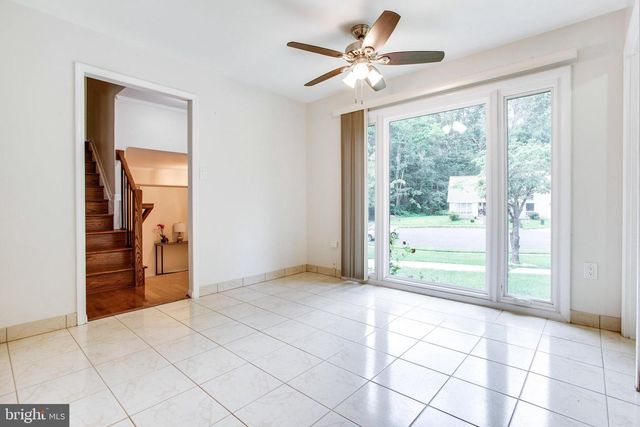 9212 ARABIAN AVE, Vienna, VA 22182