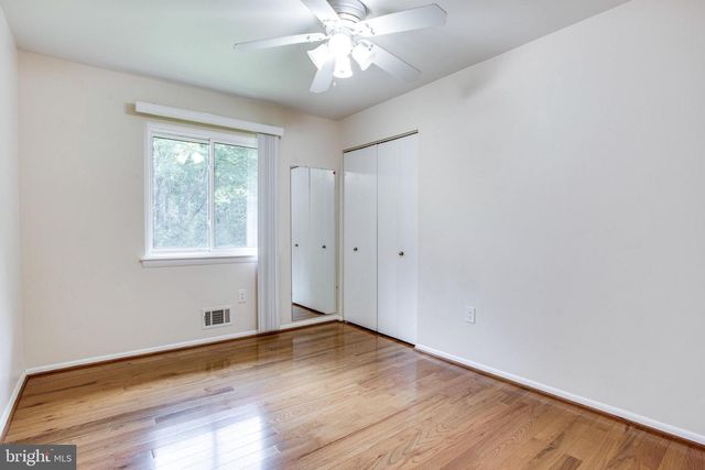 9212 ARABIAN AVE, Vienna, VA 22182
