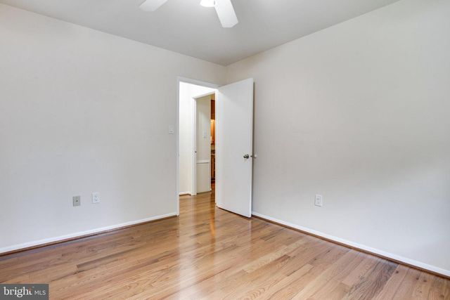 9212 ARABIAN AVE, Vienna, VA 22182