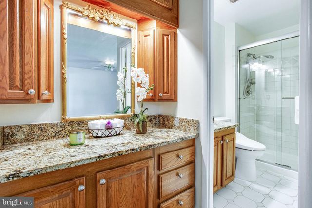 9212 ARABIAN AVE, Vienna, VA 22182