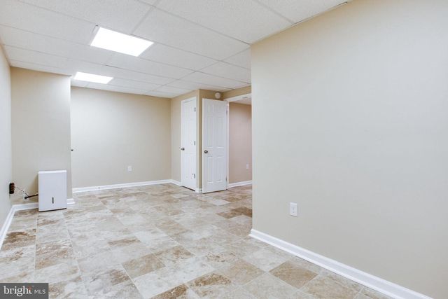 9212 ARABIAN AVE, Vienna, VA 22182