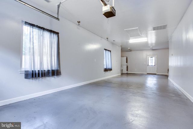 9212 ARABIAN AVE, Vienna, VA 22182