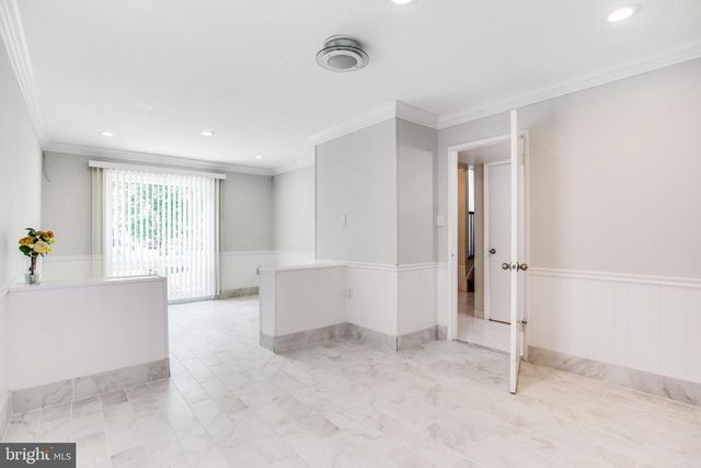 9212 ARABIAN AVE, Vienna, VA 22182