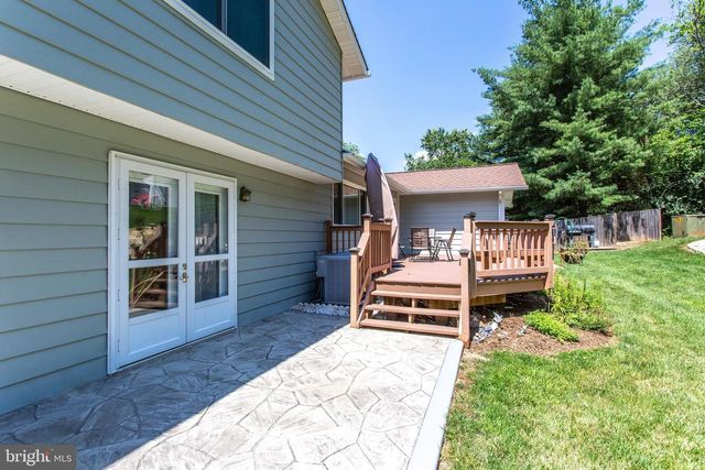 9212 ARABIAN AVE, Vienna, VA 22182