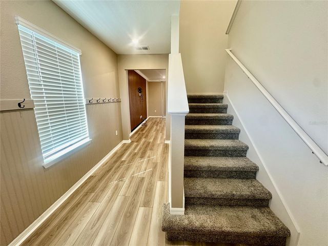 1066 SILVERLAKE BOULEVARD, Lake Alfred, FL 33850