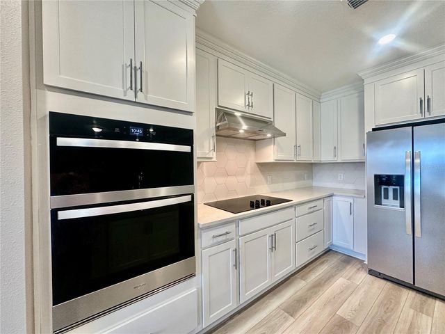 1066 SILVERLAKE BOULEVARD, Lake Alfred, FL 33850
