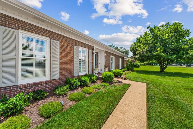 618 Hillsboro Rd, Franklin, TN 37064