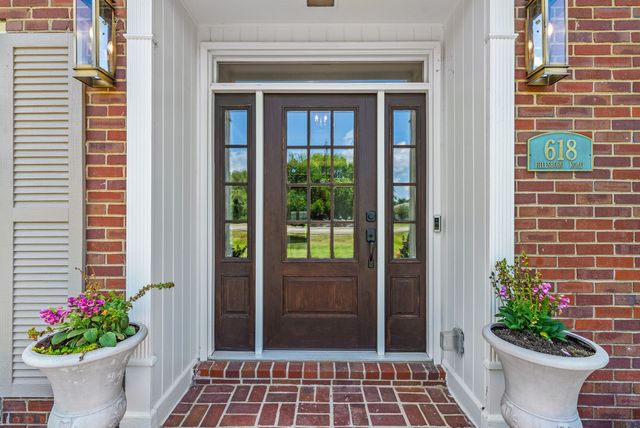 618 Hillsboro Rd, Franklin, TN 37064