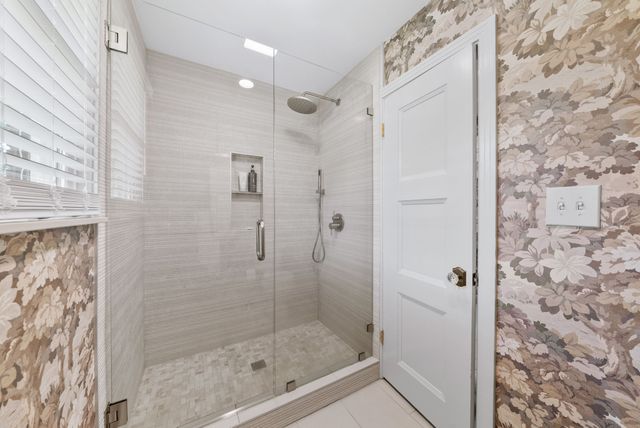618 Hillsboro Rd, Franklin, TN 37064