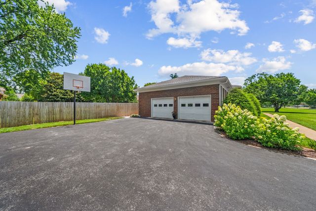 618 Hillsboro Rd, Franklin, TN 37064