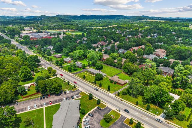618 Hillsboro Rd, Franklin, TN 37064