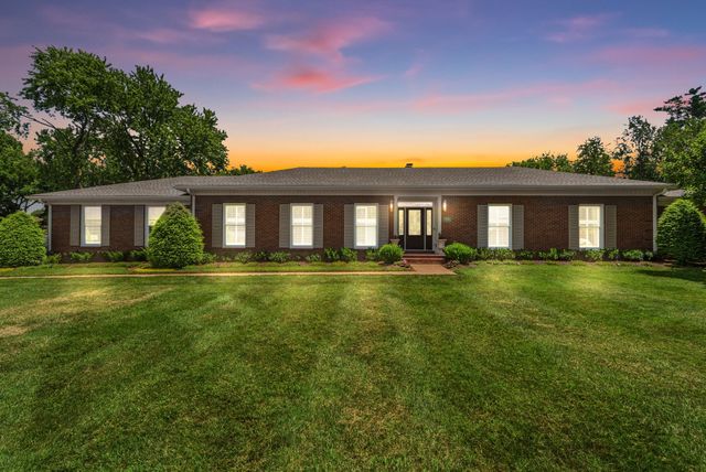 618 Hillsboro Rd, Franklin, TN 37064