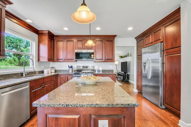 753 West Trail N, Grayslake, IL 60030