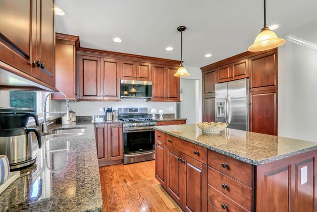 753 West Trail N, Grayslake, IL 60030