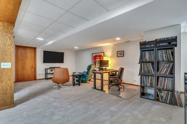 753 West Trail N, Grayslake, IL 60030