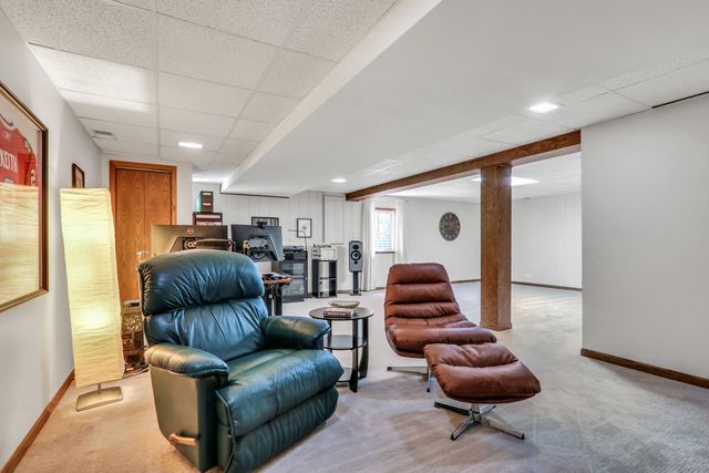 753 West Trail N, Grayslake, IL 60030
