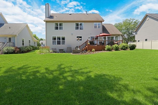 753 West Trail N, Grayslake, IL 60030
