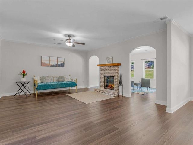 146 Aubree Way, Mcdonough, GA 30252