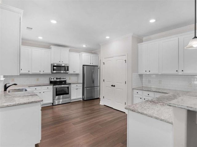 146 Aubree Way, Mcdonough, GA 30252