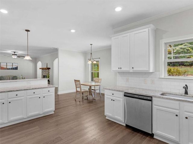 146 Aubree Way, Mcdonough, GA 30252