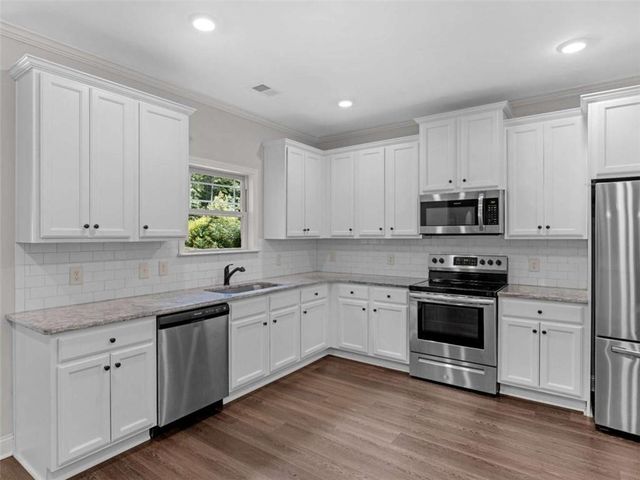146 Aubree Way, Mcdonough, GA 30252