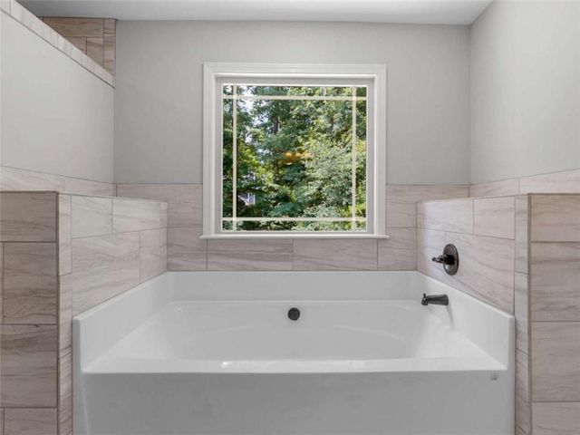 146 Aubree Way, Mcdonough, GA 30252