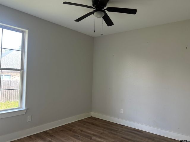 103 Hay Meadow Dr, Winona, TX 75792