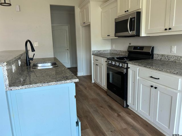 103 Hay Meadow Dr, Winona, TX 75792