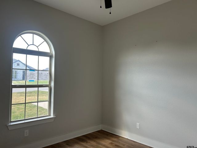 103 Hay Meadow Dr, Winona, TX 75792