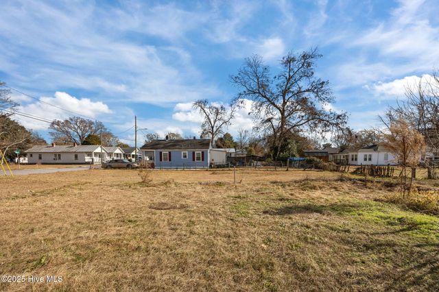 607 Roosevelt Avenue, Greenville, NC 27834