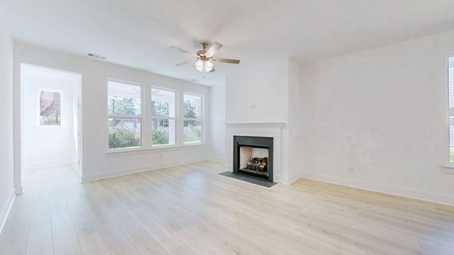 6007 Bloom St, Rockvale, TN 37153