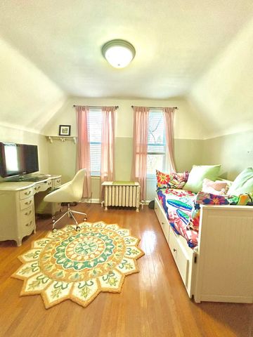 3901 Custer Avenue, Lyons, IL 60534