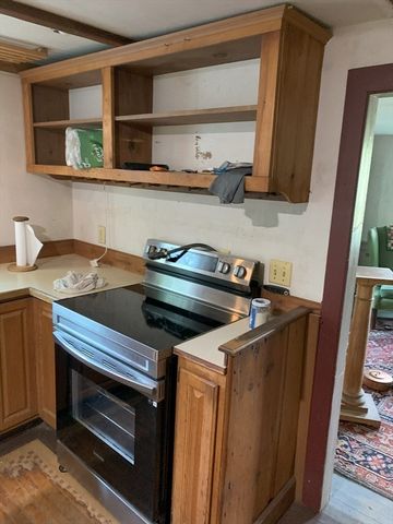 358 Main Street, Groveland, MA 01834