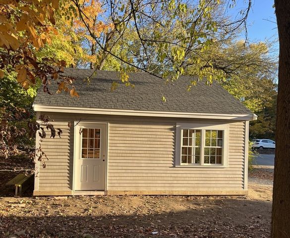 358 Main Street, Groveland, MA 01834