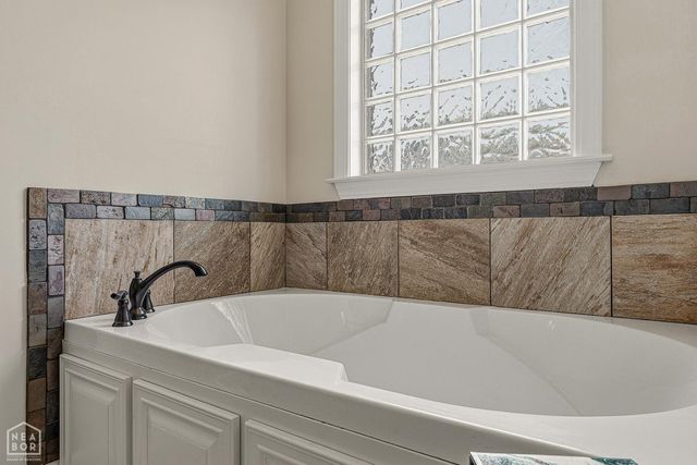 1013 Mark Circle, Jonesboro, AR 72404