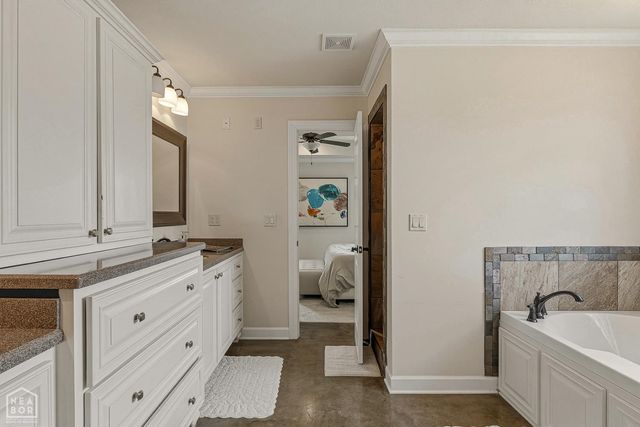 1013 Mark Circle, Jonesboro, AR 72404