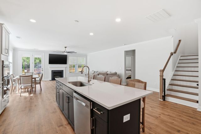 383 Wappoo Trace Lane, Summerville, SC 29486