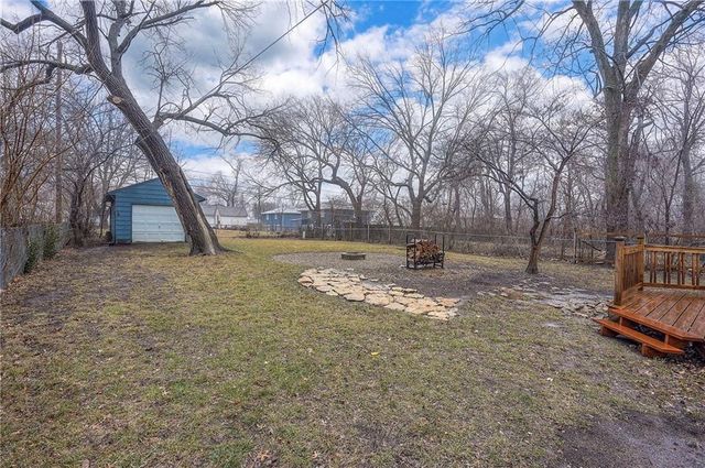 1004 E Cedar Street, Olathe, KS 66061