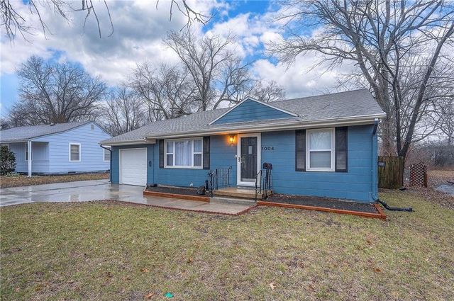 1004 E Cedar Street, Olathe, KS 66061