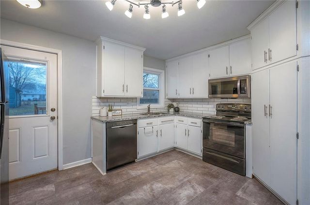 1004 E Cedar Street, Olathe, KS 66061