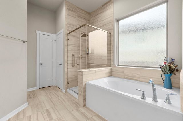 248 Crest Edge Street, Montgomery, TX 77316