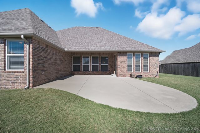 1501 E Phoenix Street, Broken Arrow, OK 74011